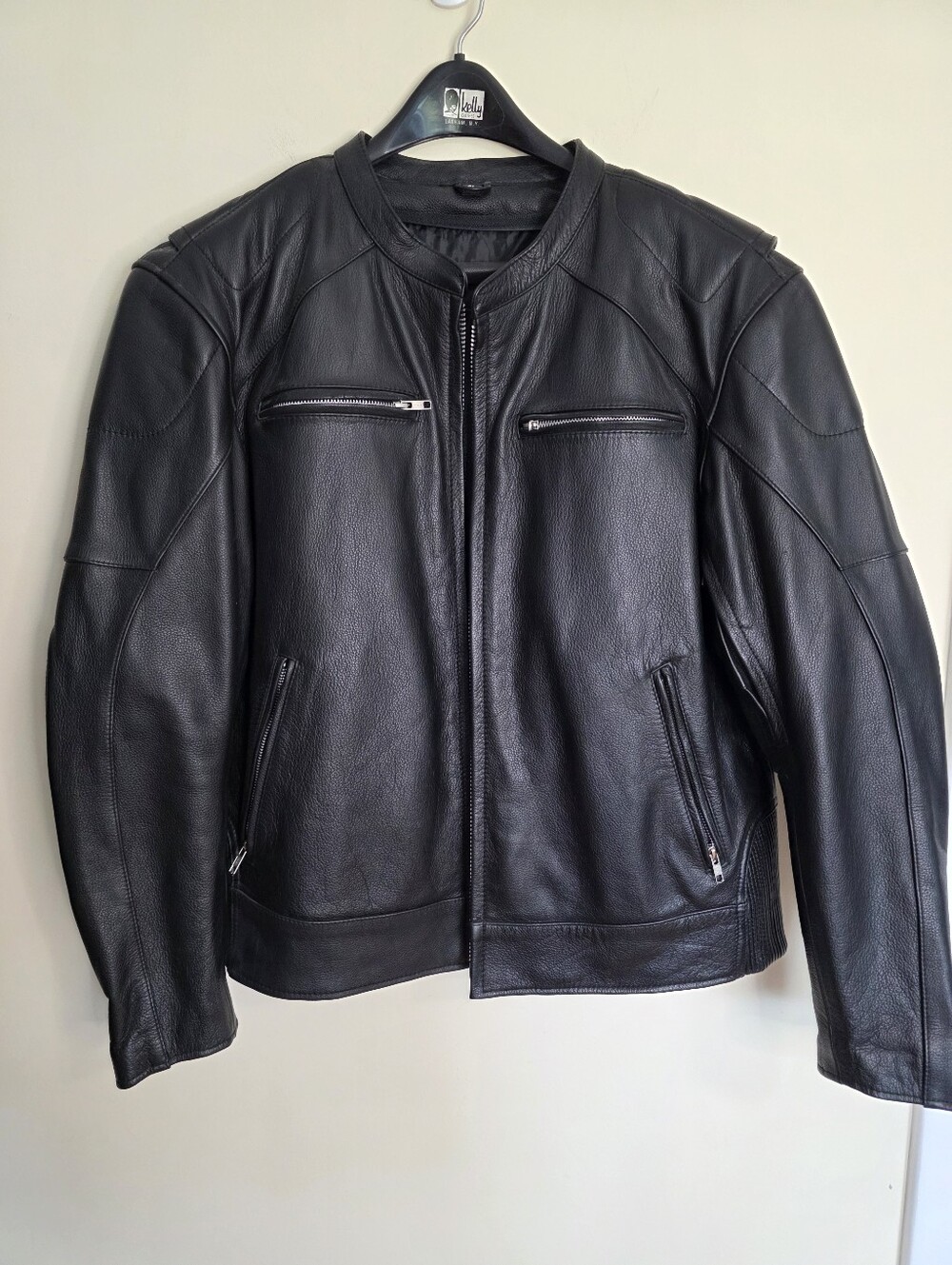 First Classics Men's Black Leather Zip-Front Jacket